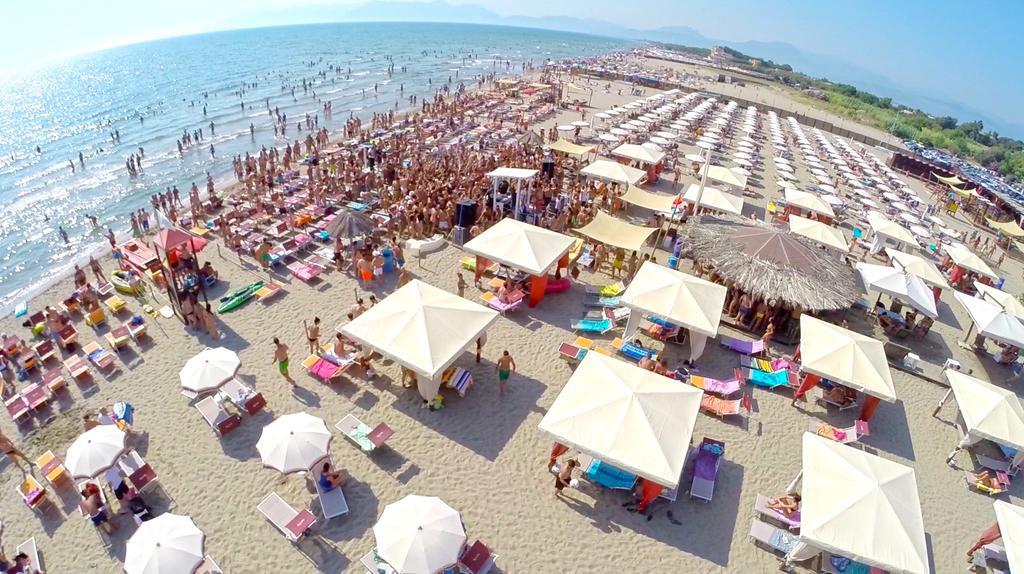 Complesso Turistico Ricettivo L'Oasi Del Golfo Di Salerno Leilighet Battipaglia Eksteriør bilde
